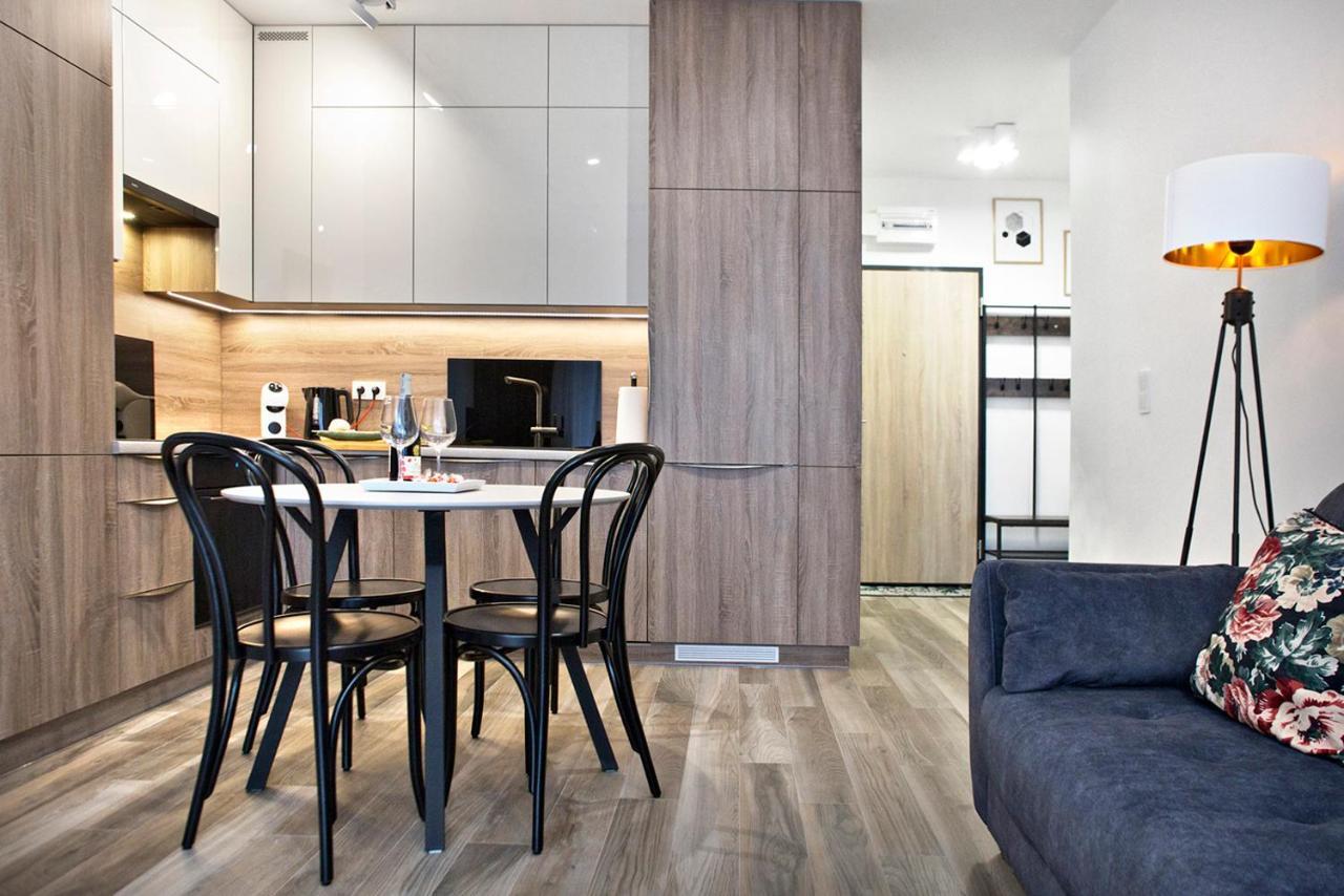 Goclaw P&O Serviced Apartments Varsovie Extérieur photo
